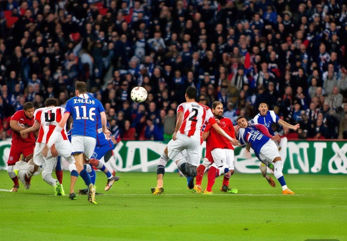 巴黎日耳曼VS卡昂：巅峰对决战术解析及精彩瞬间回顾